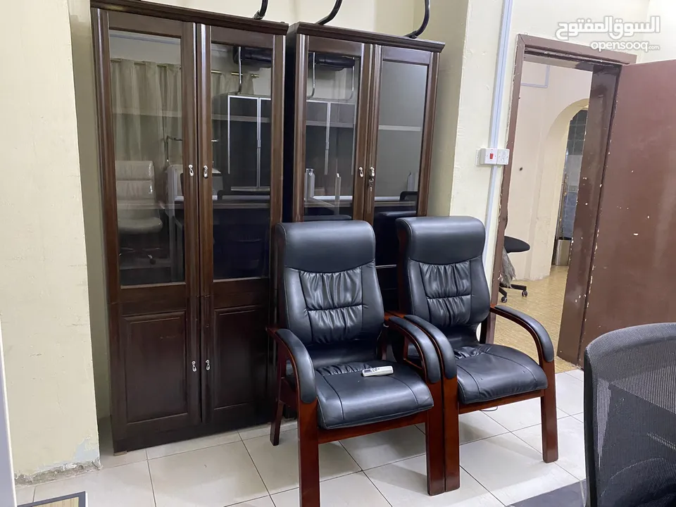 Used office furniture For sale