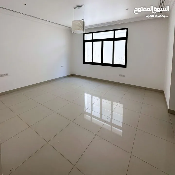 AL QURM  GRANDIOSE 5+1 BR COMMUNITY VILLA FOR RENT