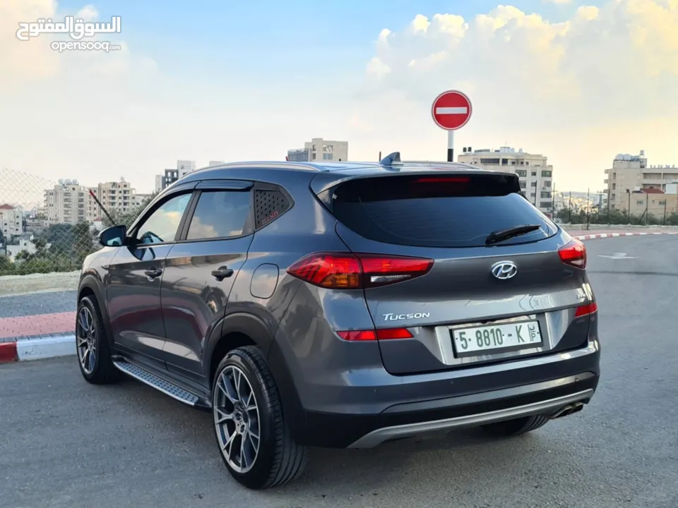 Hyundai Tucosn __2020