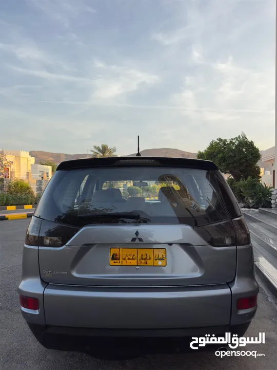 Mitsubishi Outlander Oman Car  Lady used clean car low mileage only 160 k km driving