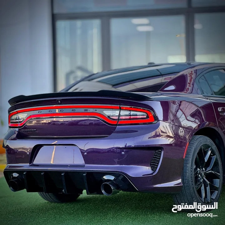 للبيع دودج تشارجر SXT موديل 2021 - لون بنفسجي داكن  2021 Dodge Charger SXT - Dark Purple Color