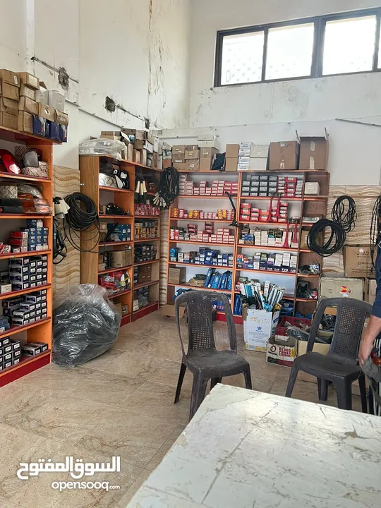 محل قطع سيارات للبيع كامل