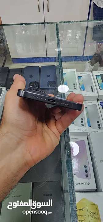 iPhone 15 pro max وارد الشرق الأوسط بحالة الجديد بطارية 100%