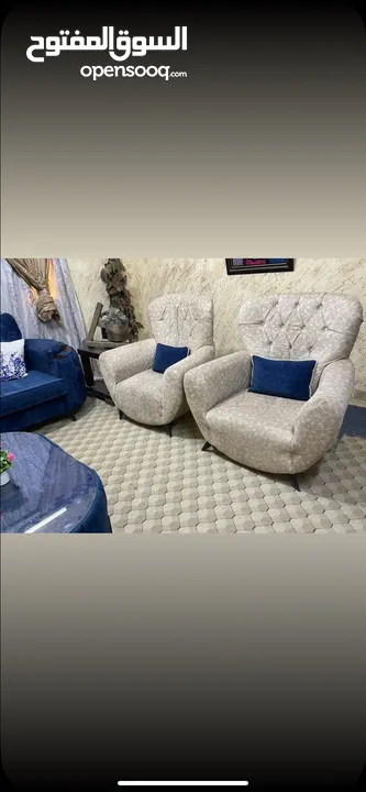 طقم كنب  قابل للتفاوض الموقع الزرقاء   التواصل ع المسجات او الرقم