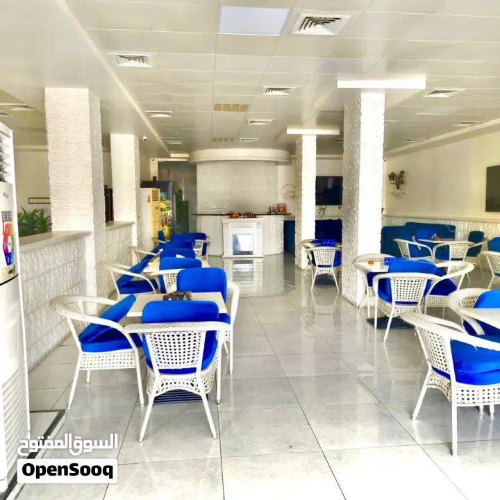 مقهى وكافيه