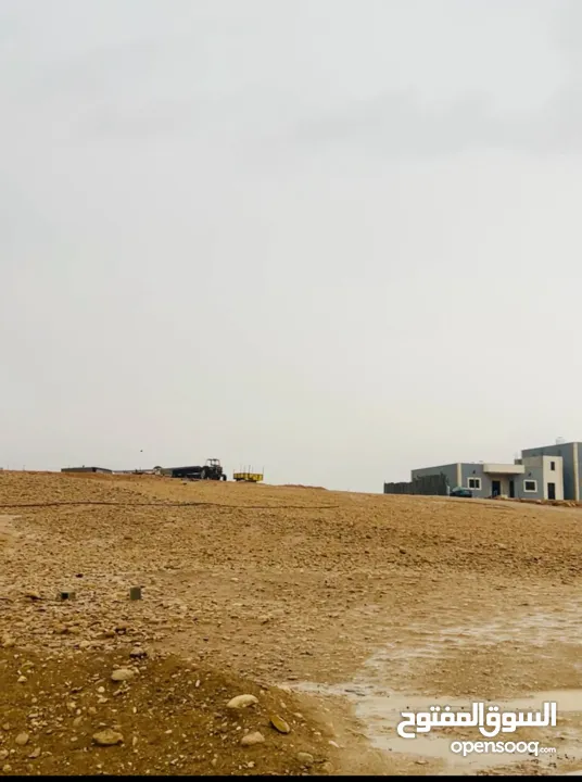 ارض مساحة 1600 متر مربع للبيع تصنيف أ في بلدة العوجا الهادئة الجميلة