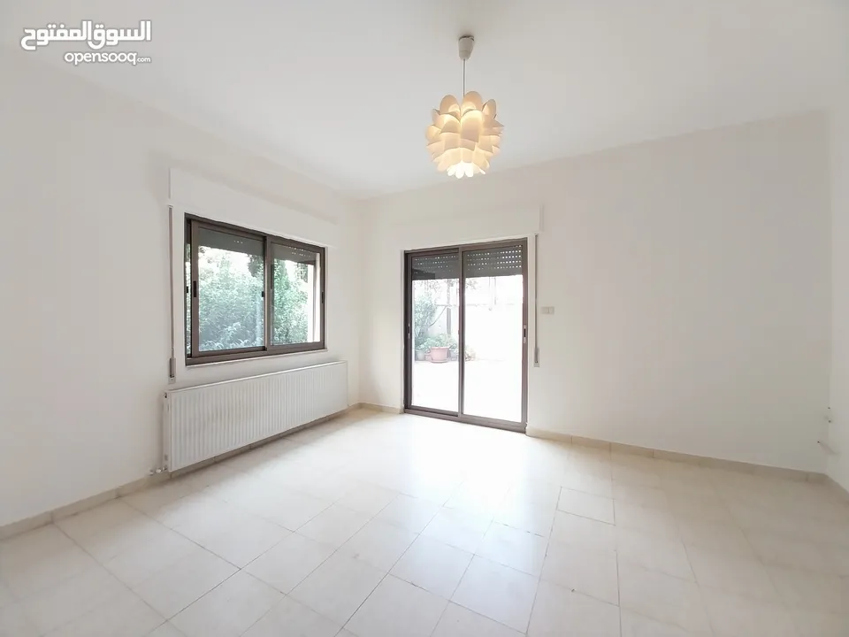 شقة للإيجار في عبدون  ( Property 34954 ) سنوي فقط