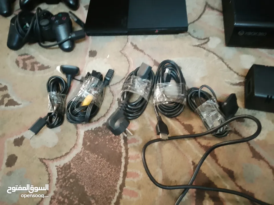 العاب اكتورنيه.  مستعمله   +فستان رسمي استعمل مرة وحدة فقط  نظيف وكتير حلو على لبس