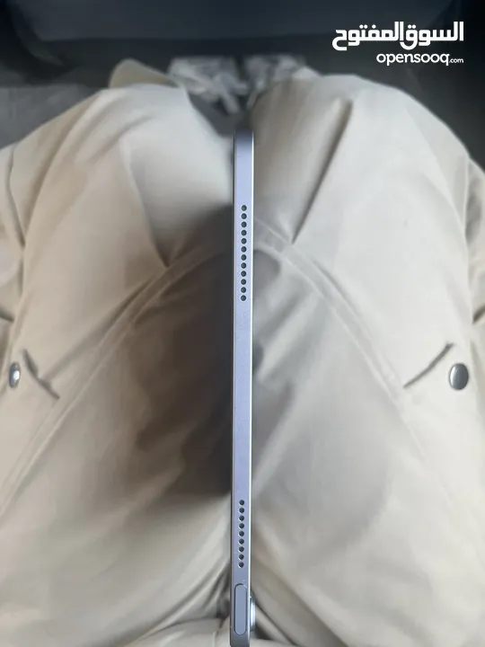 Nearly new! Free earbuds ! Chinese iPad Air 6 11-inch (128GB Wireless)