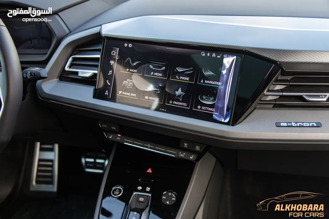 Audi Q5 2022 40 E-tron Quattro   يمكن التمويل