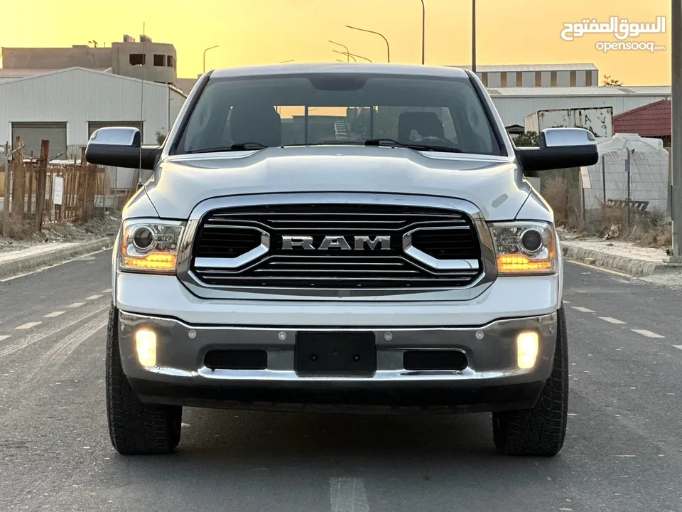 Ram 1500 ecodiesel Laramie 4x4 2017 فحص ، كلين ، تيربو ديزل ، مميز