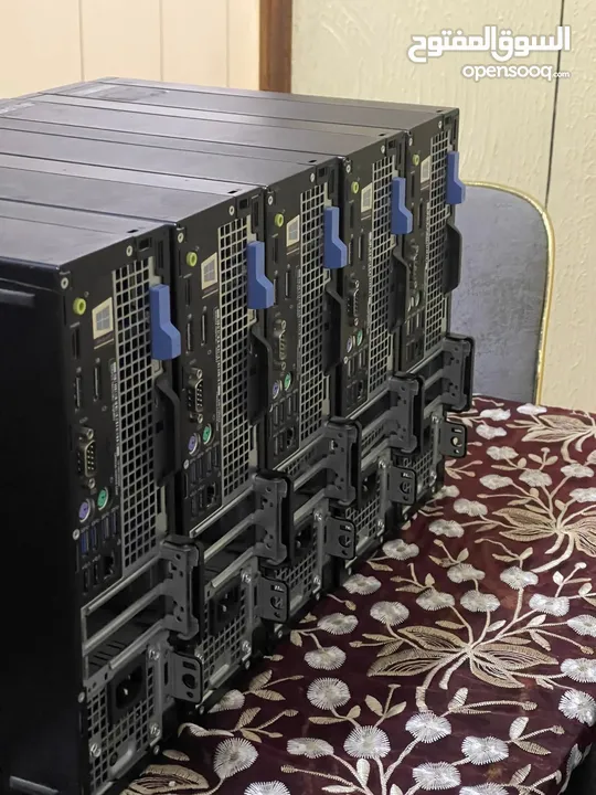 كمبيوتر مكتبي صغير مناسب لاصحاب المحلات و المحاسبين و المحامين وطلاب الجامعات