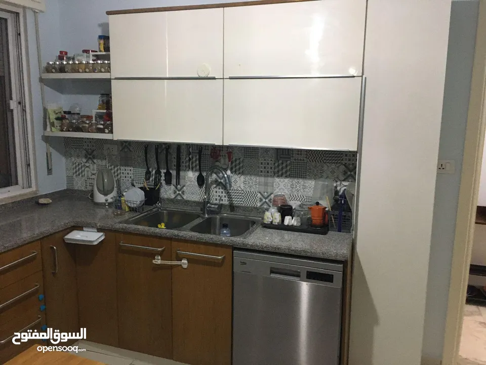 Apartment for Rent, 4th Circle, 100sqm, 2 bedrooms, 2 bathrooms, 6000JD/year