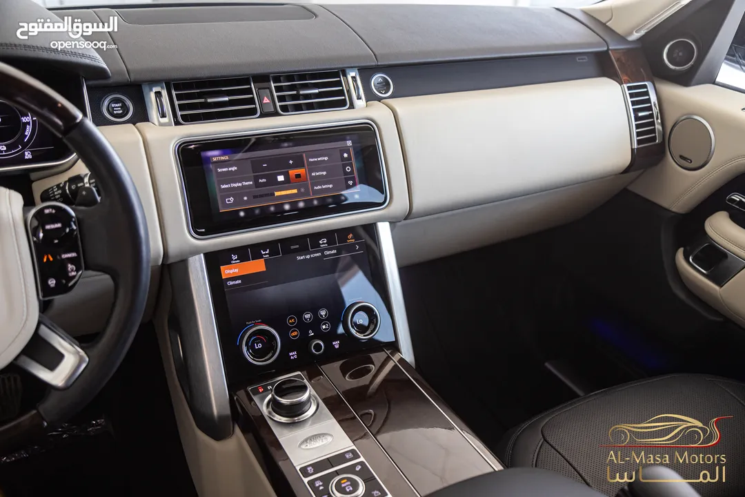Range Rover Vogue Hse 2020 Plug in hybrid   السيارة بحالة الوكالة و قطعت مسافة 50,000 ميل فقط