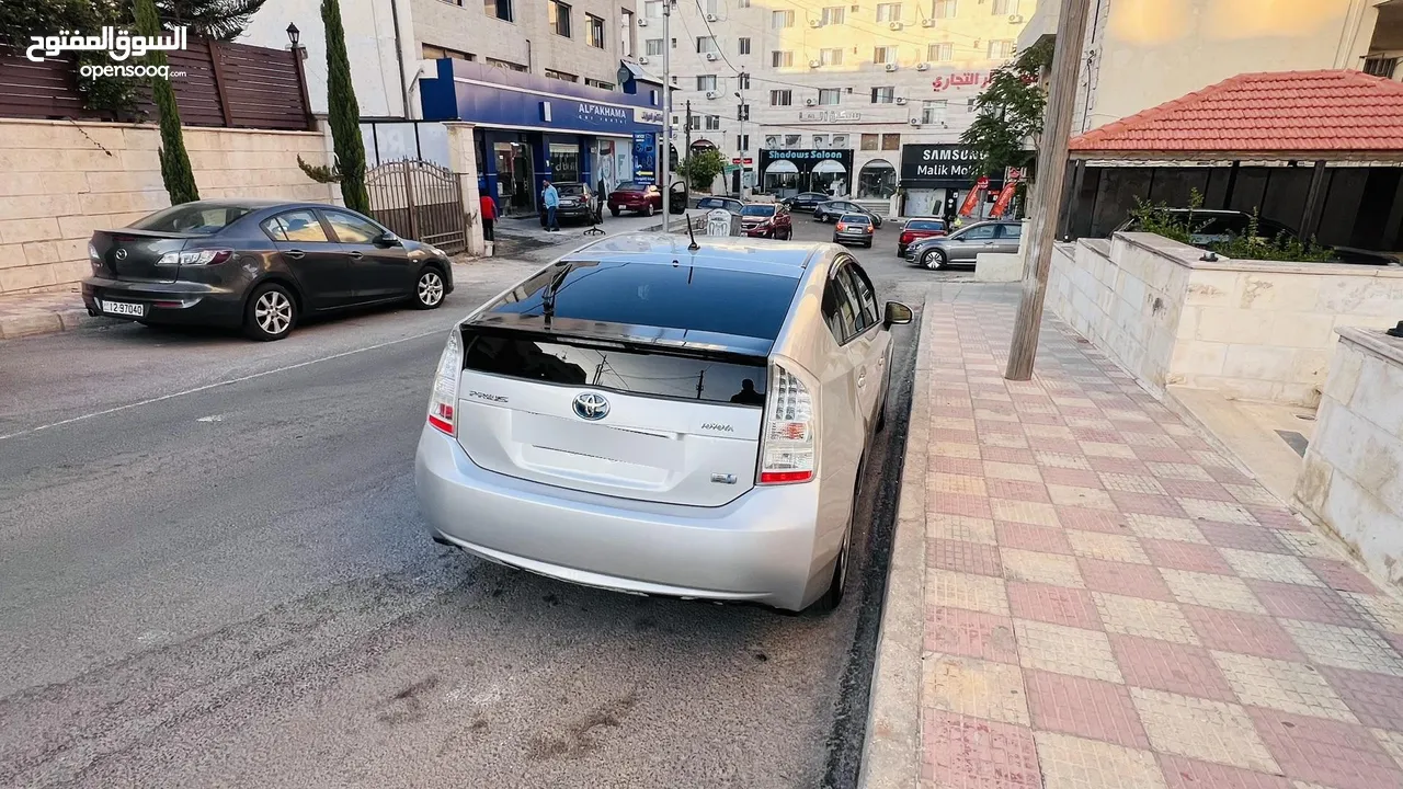 تويوتا بريوس اوروبي موديل 2010 بحال الوكالة للبيع كاش فقط