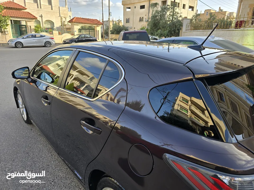 لكزس CT200 2012 فل كامل فحص كامل 7 جيد كرت ابيض وارد اروبي كفالة بطارية سنتين