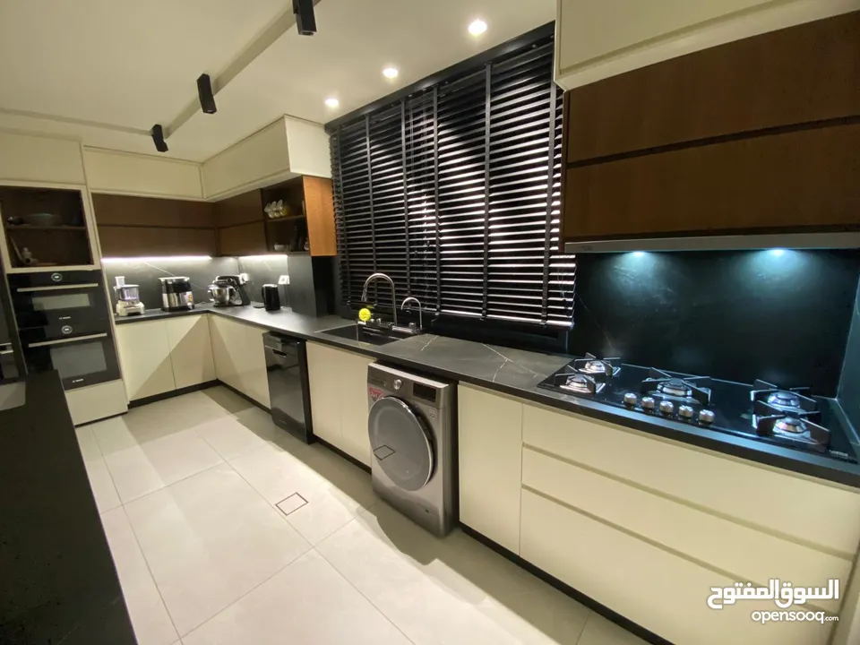 شقه للبيع في بيرزيت