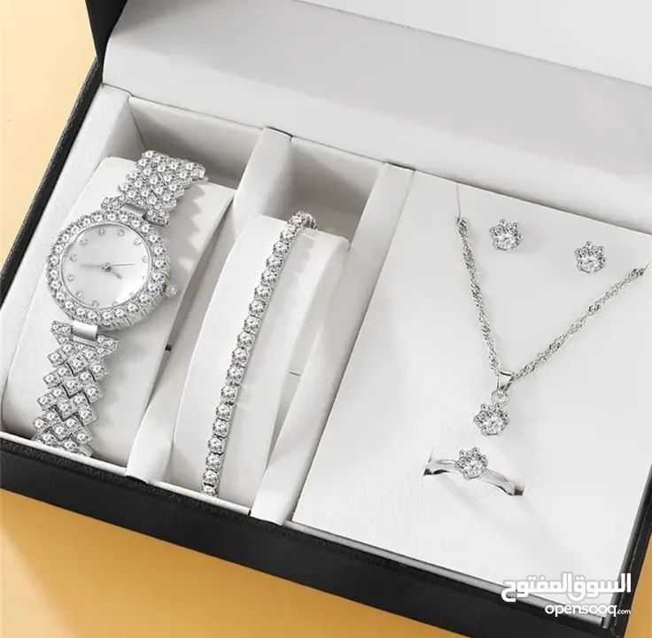 watch with jewelry set