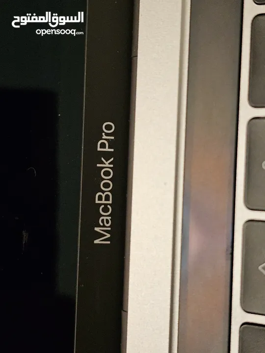 MacBook Pro A1706 ( Laptop Computer  PC )