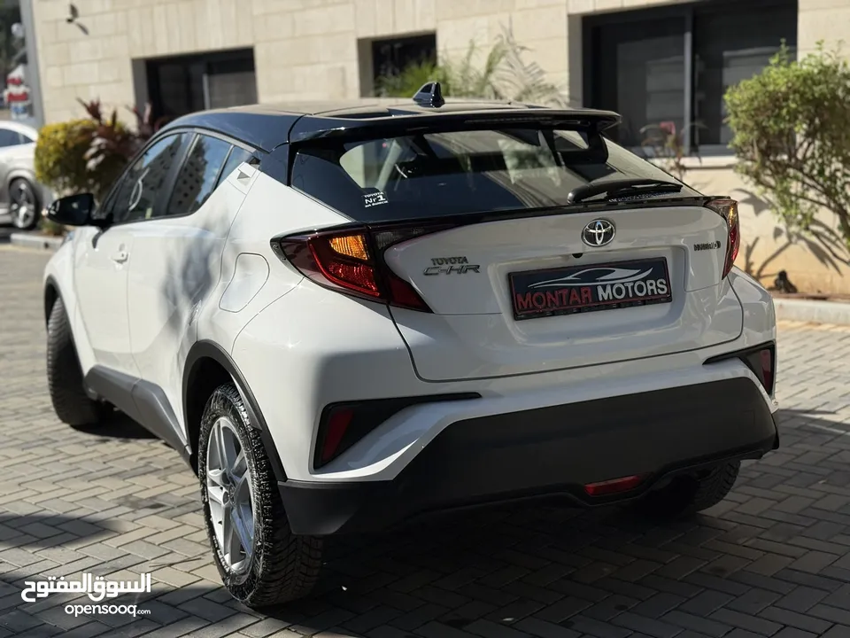 تويوتا C-HR ترخيص 2022 محرك 1800 هايبرد حصان 170