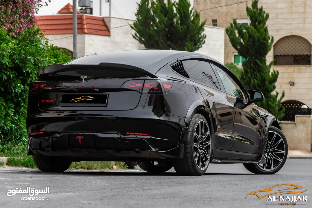 Tesla Model 3 2023 Standard plus   السيارة مميزة جدا و قطعت مسافة 7,000 كيلو متر فقط فقط