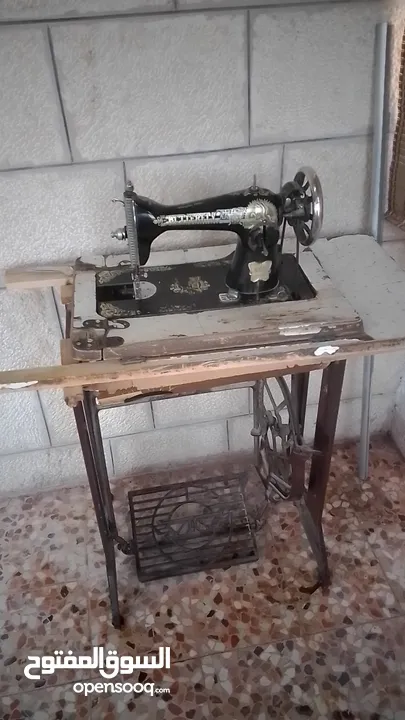 ماكينة خياطة بحاله جيده جدا