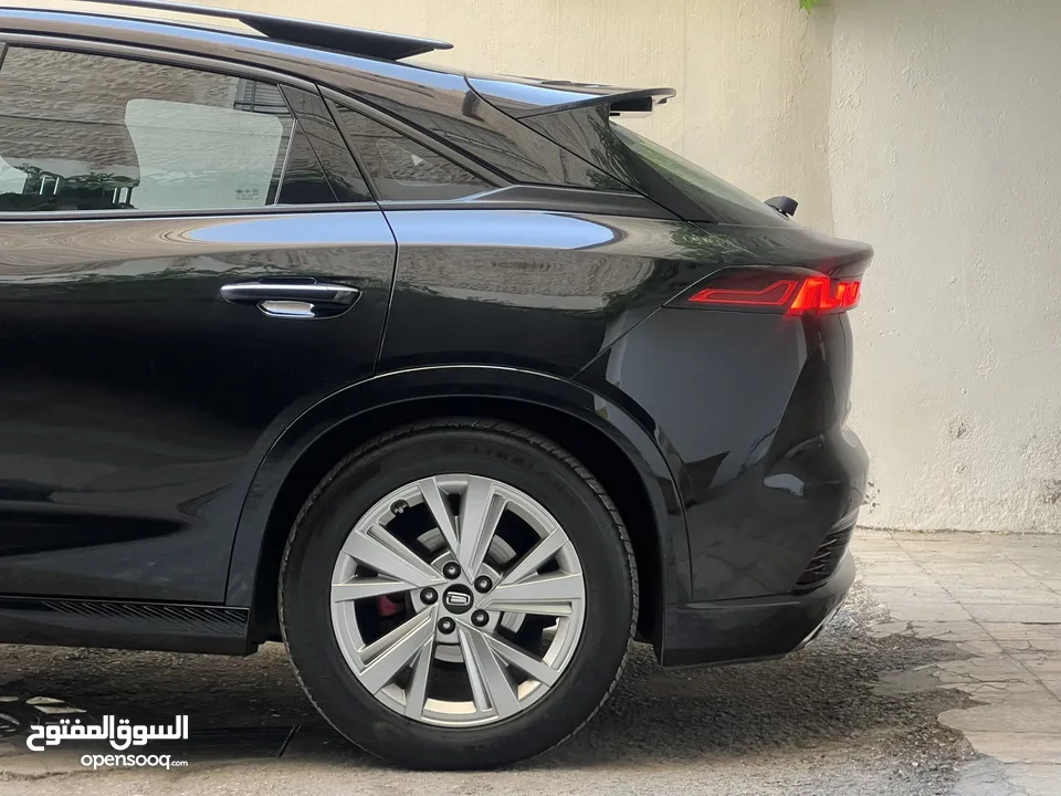 للبيع Bestune B70S موديل 2023  ماشية 22 ألف كم  فل مواصفات بداعي السفر