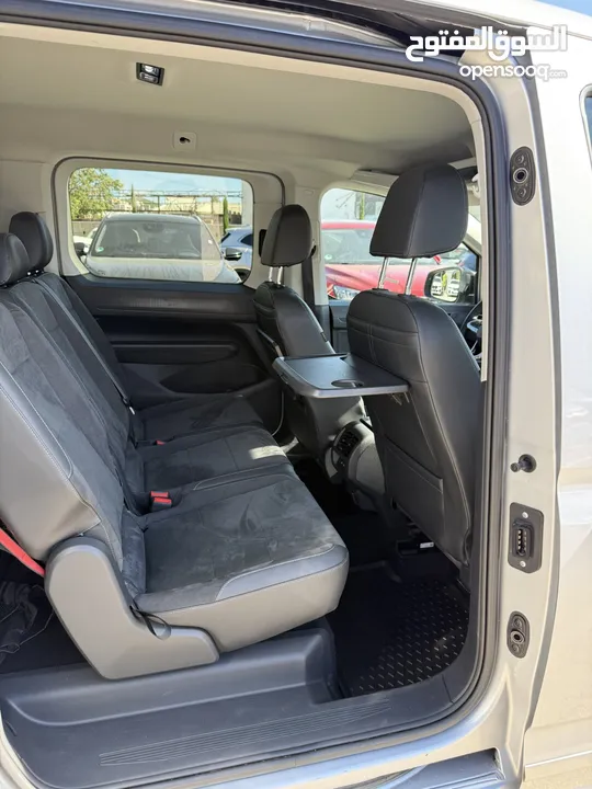 فولكس فاجن كادي طويل ترخيص 2022/ركاب 6+1 محرك 2000 ديزل  جير اوتوماتيك