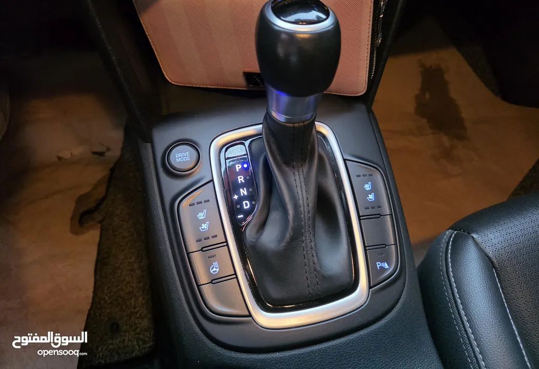 هونداي كونا اعلى طراز بحالة الوكالة بسعر حرق