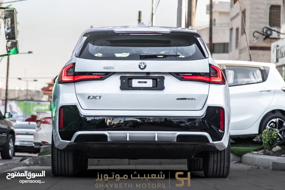 Bmw IX1 25 L  2024 M Package kit full Electric   يمكن التمويل