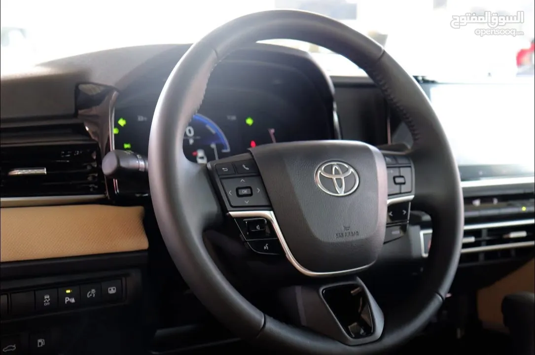 TOYOTA CAMRY GLE 2025