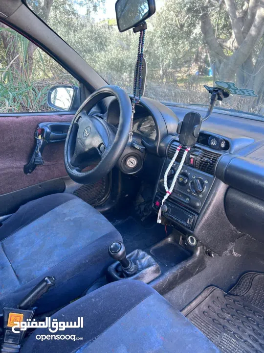 اوبل كورسا 1999