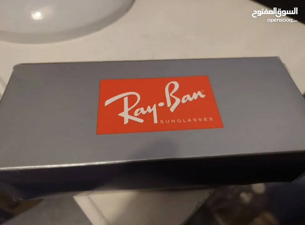 Ray-Ban Unisex New Wayfarer Classic Sunglasses, Black With Green Classic 52mm