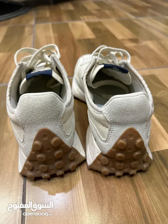حذاء new balance 327 للبيع