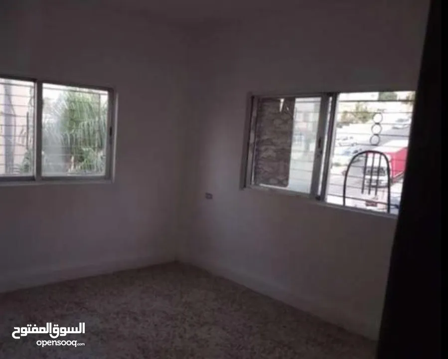 شقة طابق ثالث منطقة ماركا الشمالية