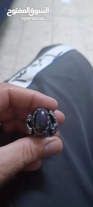 خاتم نوادر شريعتي