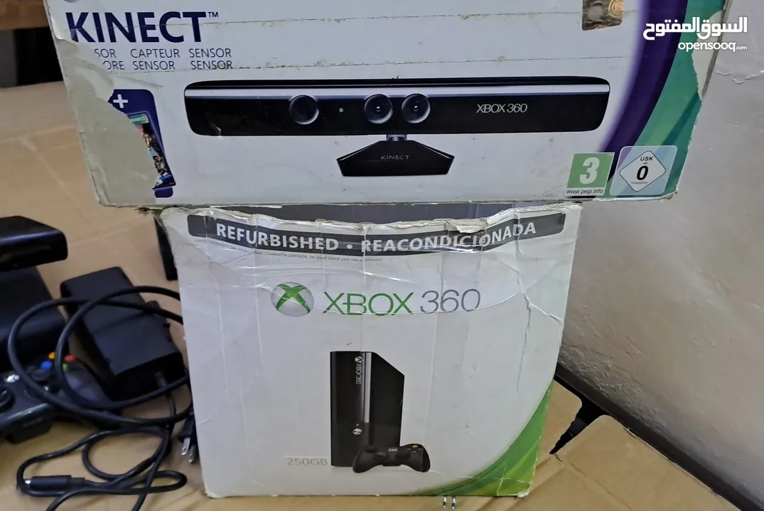 اكس بوس 360 e شبه جديد 321 لعبة ومن اقوى الالعاب 3 ايد ومع جميع الاسلاك وكرتونته الاصلية