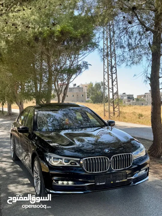 BMW 740i///2016  السيارة  فل الفل اضافات  فحص نخب نخب  بي ام دبليو
