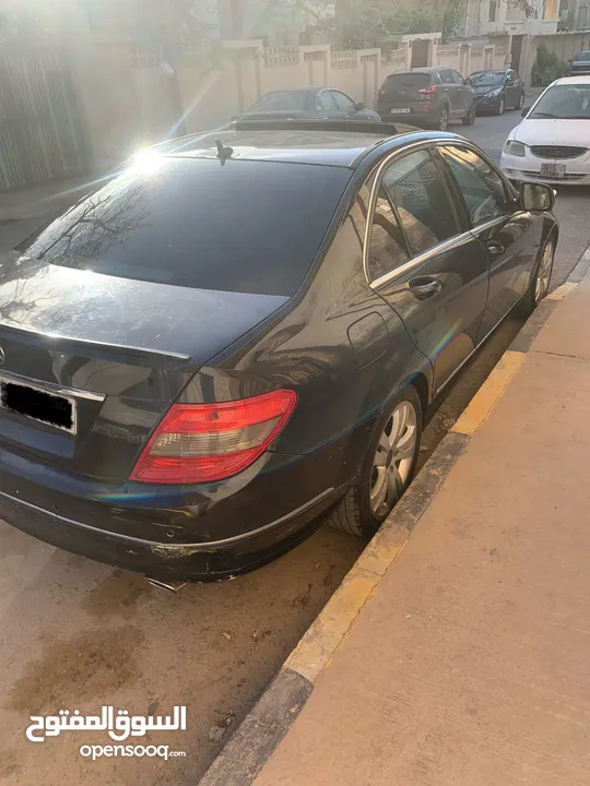 مرسيدس بنز c300 الدار