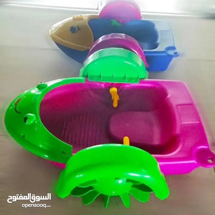 قوارب مائية مع بدالات تجديف بلاستيك فاخر ضد الكسر.