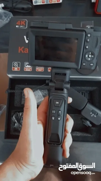 كاميرا 4K للبيع مع كامل ملحكاتها