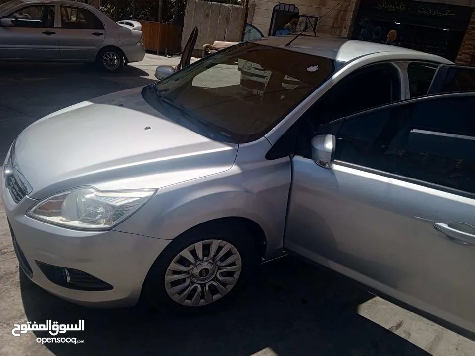 فورد فوكس للبيع موديل 2011 ماتور 1600 بسعر الكاس5200 قابل للتفاوض