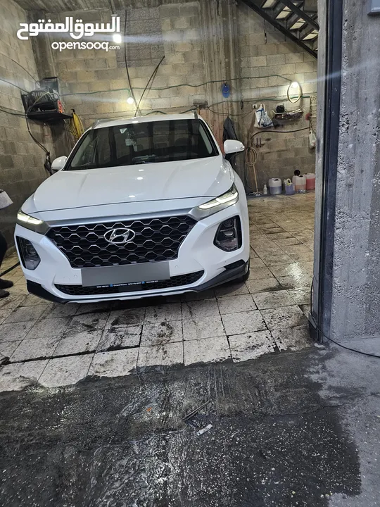 هونداي سنتافيه 2020 ترخيص 19 للبيع. 7 ركاب اصل .عداد قليل