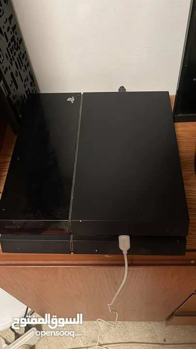 للبيع بلايستيشن 4 مستعمل