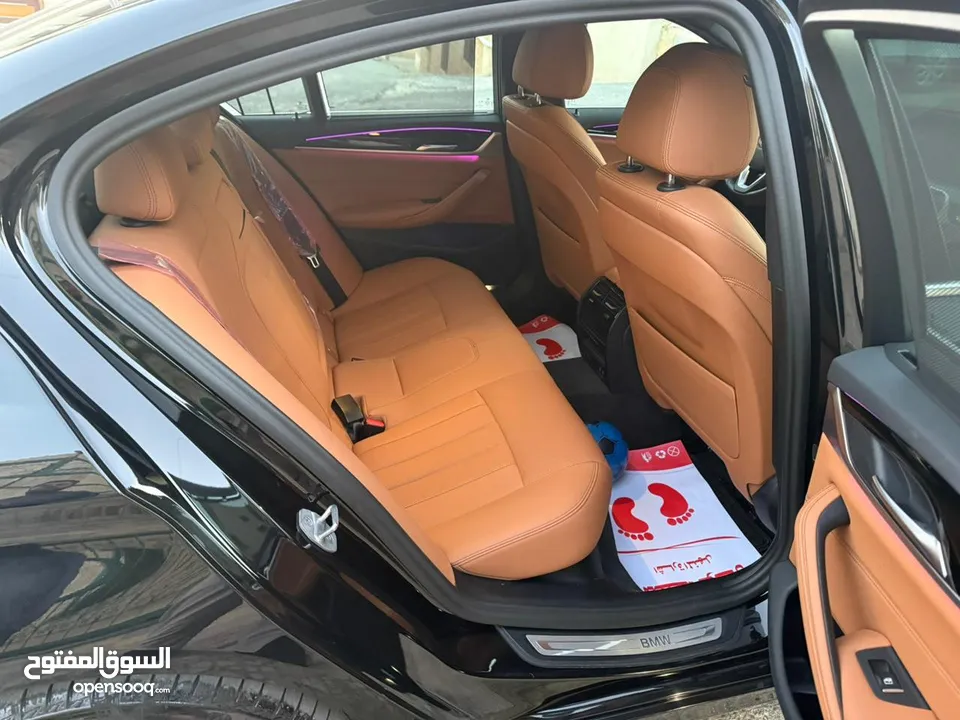 بي إم دبليو  BMW 530i وارد الوكاله 2023 تحت الضمان ل 2027/9 ممشى قليل جدا