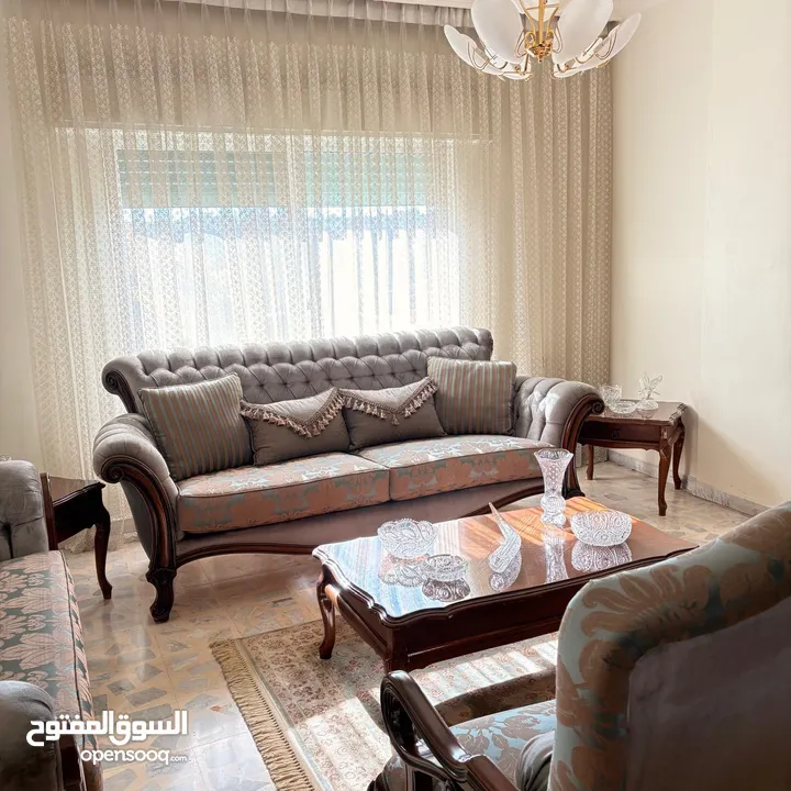 بيت من طابقين كل طابق منفصل