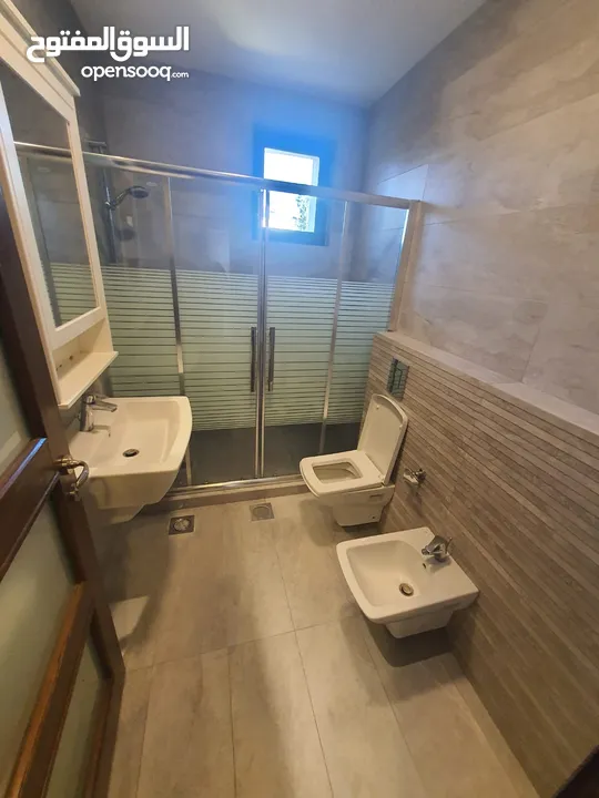 شقة فارغة للإيجار في خلدا  ref : 14349