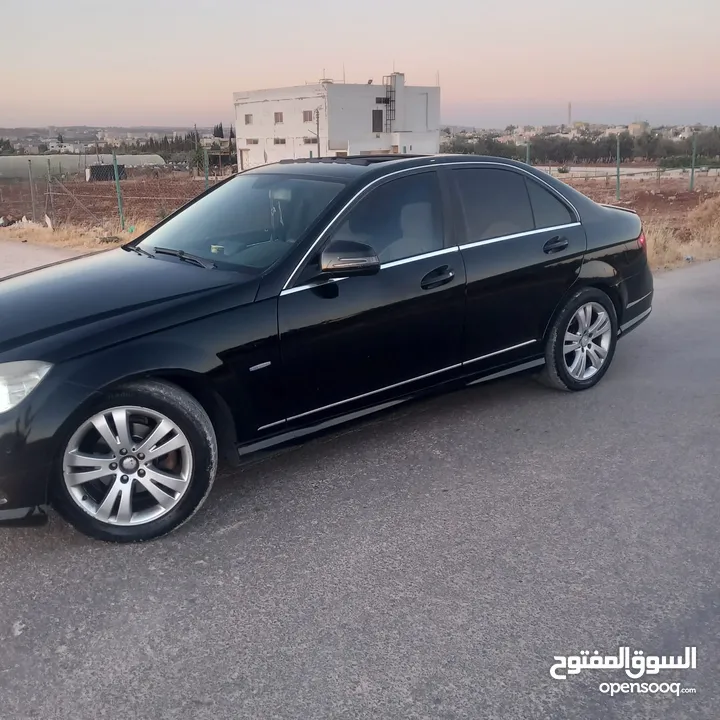مرسيدس بنز C180 AMGاصلي  فحص كامل  موديل 2008 فتحه فل كامل