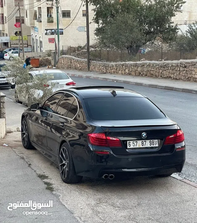 BMW 528i F10 موديل 2015 – نظيفة جدًا – فل الفل اضافات – كاش