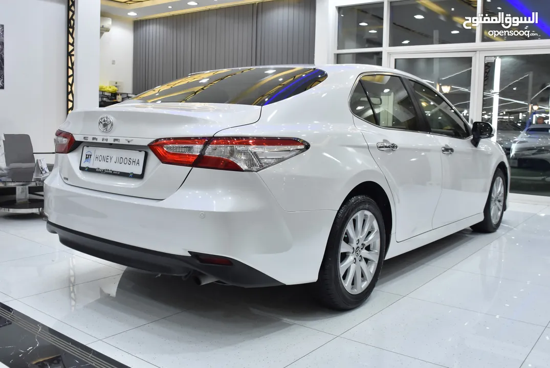 Toyota Camry SE ( 2019 Model ) in White Color GCC Specs